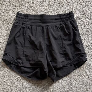 Lululemon High Waisted Hottie Hot Shorts size 6